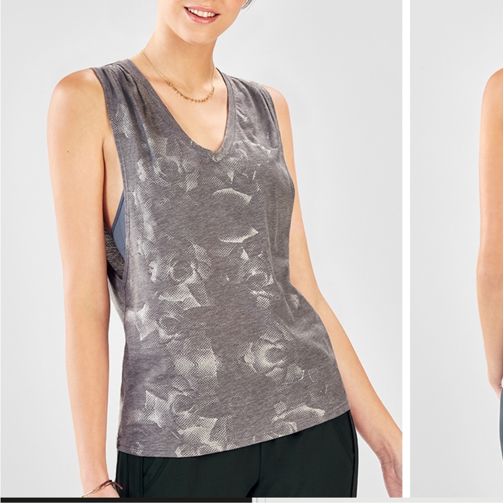 Fabletics Taryn Printed V-Neck Tank